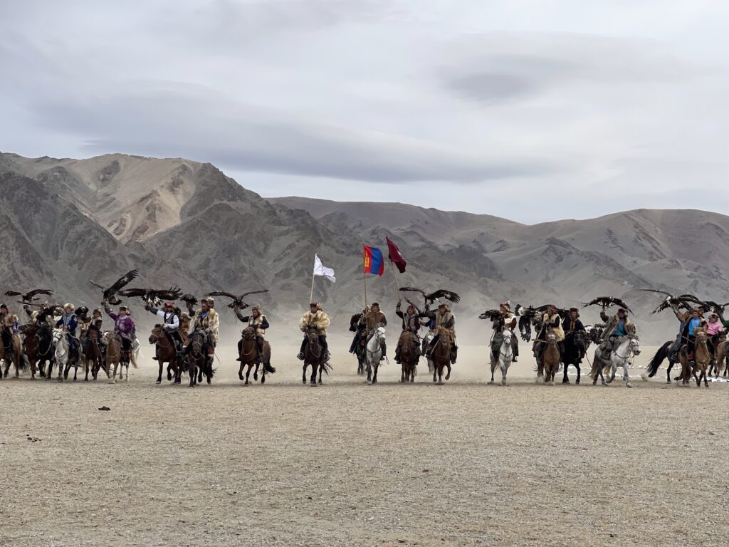 Adlerfest beginnt in Sagsai